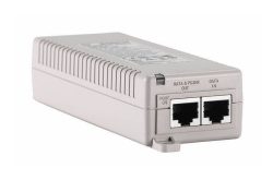 Ein grauer Power over Ethernet (PoE) Injector mit zwei Ethernet-Anschlüssen, beschriftet mit "Data & Power Out" und "Data In".