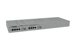 Ein silbernes Netzwerkgerät mit mehreren Ethernet-Ports und der Aufschrift "comnet" und "copperLINE" auf der Vorderseite.