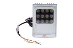 Außenstrahler mit klarer Abdeckung und mehreren LED-Einheiten, Kabel angeschlossen.