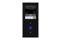 Türsprechanlage mit RFID- und Bluetooth-Modul im schwarzen Gehäuse.