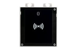 Ein rechteckiges Gerät mit schwarzem Bildschirm, auf dem ein Bluetooth- und ein drahtloses Symbol abgebildet sind.