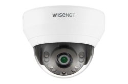 Kuppelüberwachungskamera der Marke Wisenet.