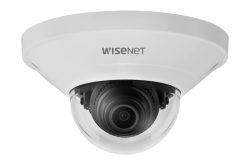 Eine weiße Dome-Überwachungskamera mit der Aufschrift "Wisnet".