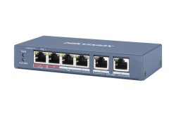 Ein Hikvision PoE-Switch mit sechs Ethernet-Anschlüssen in einem blauen Gehäuse.