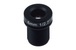 Schwarzes Objektiv mit der Aufschrift "6mm 1/2.7'' IR".