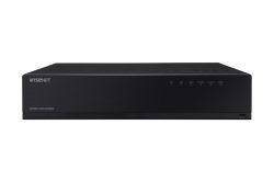 Ein schwarzer Wisenet Netzwerk-Video-Recorder mit verschiedenen LED-Anzeigen auf der Vorderseite.