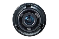 Kameralinse der Vorderseite mit der Aufschrift "2MP 2.8mm".