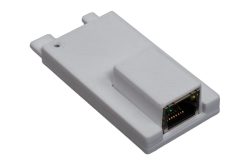 Ein rechteckiges Kunststoffgehäuse mit einem Ethernet-Anschluss an einer Seite.