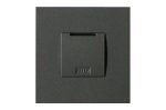 Ein schwarzer RFID-Kartenleser an einer Wand.