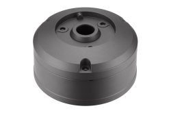 Grauer, runder, metallischer Adapter mit mehreren Schraublöchern und einer kreisförmigen Öffnung in der Mitte.