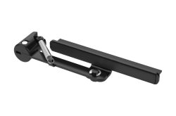 Ein schwarzes Metall-Scharnier mit Federmechanismus, geeignet für Möbel oder Türen.