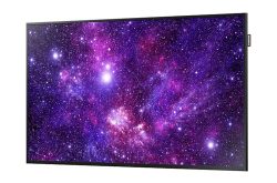 Bildschirm zeigt ein Bild des Universums mit leuchtenden Sternen und lila Wolken.