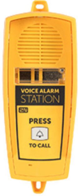 Gelbes Notrufgerät mit der Aufschrift "VOICE ALARM STATION", einem Lautsprecher oben und einem Knopf mit "PRESS TO CALL" darunter.