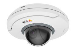 Eine weiße Dome-Überwachungskamera mit dem Logo von Axis Communications.