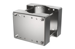 Industriebauteil aus Metall mit rechteckiger Form und mehreren Schrauben an den Seiten.
