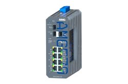 Ein industrieller Netzwerk-Switch der Marke AMG mit mehreren Ethernet-Anschlüssen und LED-Anzeigen.
