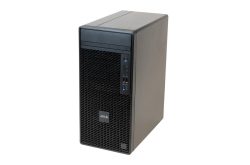 Ein schwarzer Computer-Tower mit Lüftungsgitter und Frontanschlüssen, darunter USB-Ports und Audioein- und -ausgänge.