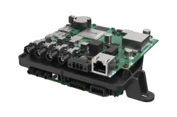 Eine elektronische Leiterplatte mit mehreren Anschlüssen und Bauteilen, darunter Ethernet- und BNC-Anschlüsse.