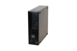 Ein schwarzer Desktop-Computer mit einem Gitterdesign auf der Vorderseite und mehreren Anschlussmöglichkeiten.