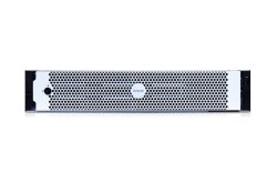 Ein weißer Server mit einem Gittermuster auf der Vorderseite und dem Avigilon-Logo in der Mitte.