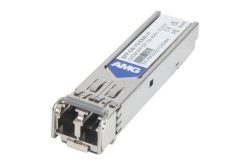 Ein silbernes SFP-Modul mit blauem AMG-Logo und technischen Spezifikationen auf einem Etikett.
