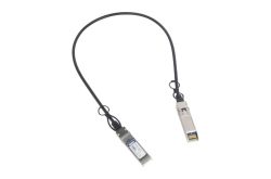 Ein DAC-Kabel mit zwei silbernen Steckern an den Enden.