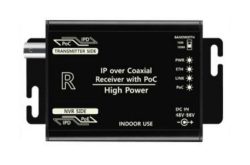 Schwarzes IP-over-Coaxial-Empfangsgerät mit Beschriftungen für PoC, High Power und diverse Anschlüsse.