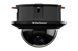 Eine schwarze Überwachungskamera von Dallmeier in Kuppelform.