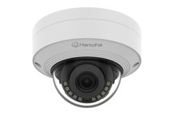 Überwachungskamera von Hanwha in einem weißen Gehäuse.