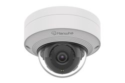 Überwachungskamera von Hanwha mit kreisförmigem Gehäuse.