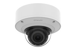 Kuppelförmige Überwachungskamera von Hanwha mit weißem Gehäuse.