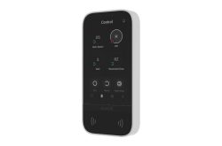 Ein schwarzes, rechteckiges Steuerungspanel mit Touchscreen und verschiedenen Anzeigen wie "Open Space," "Safe," und "Restricted Zone."