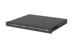 Ein Netzwerk-Switch mit 48 Ethernet-Ports und LED-Anzeigen auf der Vorderseite.