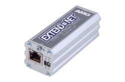 Ein EXTE nd-NET Gigabit PoE Ethernet Repeater in einem silbernen Gehäuse mit Ein- und Ausgangsanschlüssen sowie Einstellungsschalter auf einer Seite.