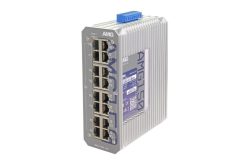 Industrie-Switch der Marke AMG mit mehreren Ethernet-Ports in einem robusten Gehäuse, seitlich mit Kühlrippen versehen.