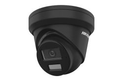 Schwarze Überwachungskamera mit Marke „HIKVISION“ auf der rechten Seite.