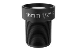 Schwarzes Kameraobjektiv mit der Aufschrift "16mm 1/2'' IR" auf hellem Hintergrund.