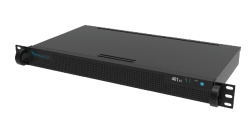 Ein schwarzer Rackmount-Server mit perforierter Frontblende und digitaler Anzeige auf der rechten Seite.