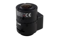 Eine schwarze CCTV-Objektivlinse mit Beschriftung und CE-Kennzeichnung.