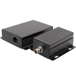 Zwei schwarze elektronische Geräte, eines mit einem Ethernet-Anschluss und das andere mit einem Koaxialkabelanschluss, beide in rechteckiger Form und zur Wandmontage geeignet.