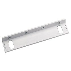 Metallene Montageplatte mit länglicher rechteckiger Form, mehreren Schrauböffnungen und abgerundeten Kanten, geeignet für Türbefestigung oder Rahmeninstallation.