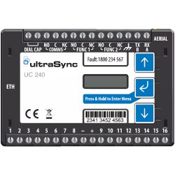 Ein UltraSync UC 240 Gerät mit Anschlüssen für verschiedene Funktionen, Anzeige für Fehlercode und Tasten zum Navigieren im Menü.