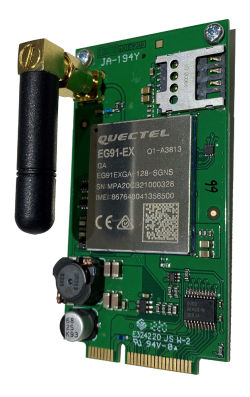 Grüne Schaltkreisplatine mit einem schwarzen Antennenanschluss, Quectel EG91-EX Modul und verschiedenen elektronischen Komponenten.