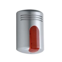 Graues, wandmontiertes Alarmgerät mit rotem Lichtdiffusor in der Mitte, horizontalen Lüftungsschlitzen oben und abgerundeten Kanten.