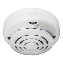 Ein weißer Rauchmelder mit einem gestuften Gitterdesign an der Unterseite.