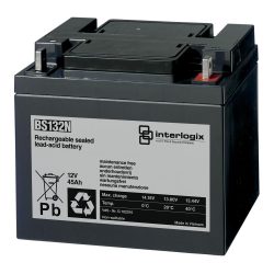 Schwarze, versiegelte Blei-Säure-Batterie mit der Bezeichnung BS132N, 12V, 45Ah, von Interlogix, ausgestattet mit Recycling-Symbolen und einem Hinweis auf die Wartungsfreiheit. Hergestellt in Vietnam.