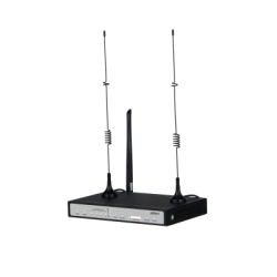 Ein schwarzer Router mit zwei langen Antennen und einem kleineren mittleren Element.