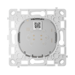 Ein kreisförmiges elektronisches Gerät mit QR-Code und Aufschrift "Device ID" auf einer quadratischen Montageplatte.