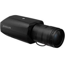 Eine schwarze Sicherheitskamera von Avigilon mit einem großen Objektiv und zylindrischem Gehäuse.