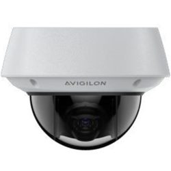 Überwachungskamera von Avigilon, mit halbkugelförmigem Objektiv unter einem rechteckigen Gehäuse.